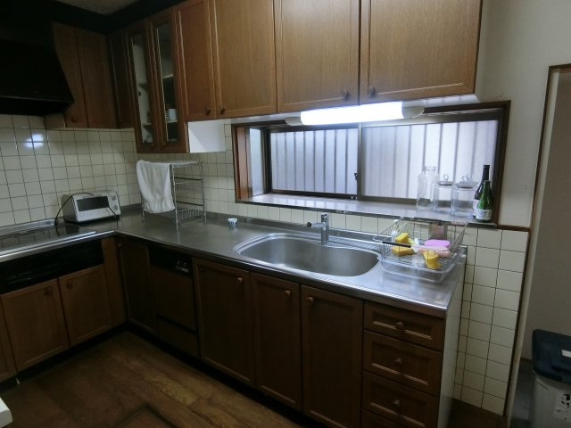 大篠津中古物件　建物2棟のキッチン