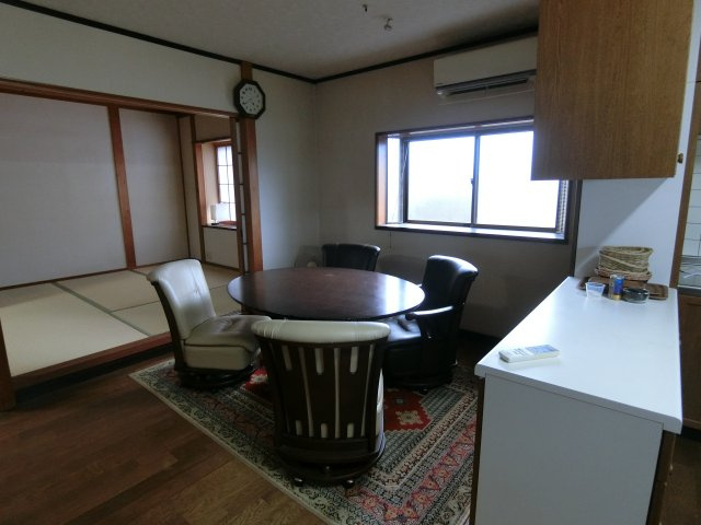 大篠津中古物件　建物2棟のダイニング