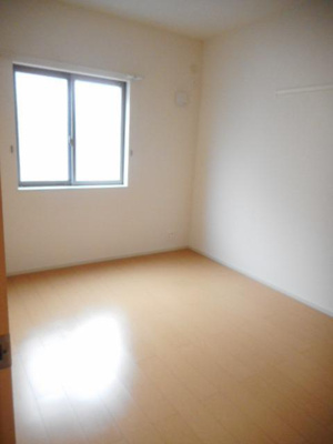 【居間・リビング】 | ブリリアントガーデンアゼリアＢ | 居室・リビング