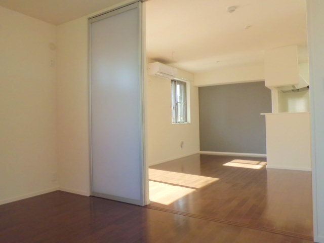 ＢＯＲＩＫＩひがしとつかの居間・リビング