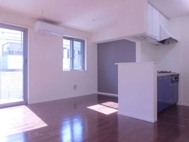 ＢＯＲＩＫＩひがしとつかの居間・リビング