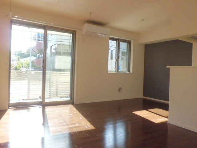 ＢＯＲＩＫＩひがしとつかの居間・リビング