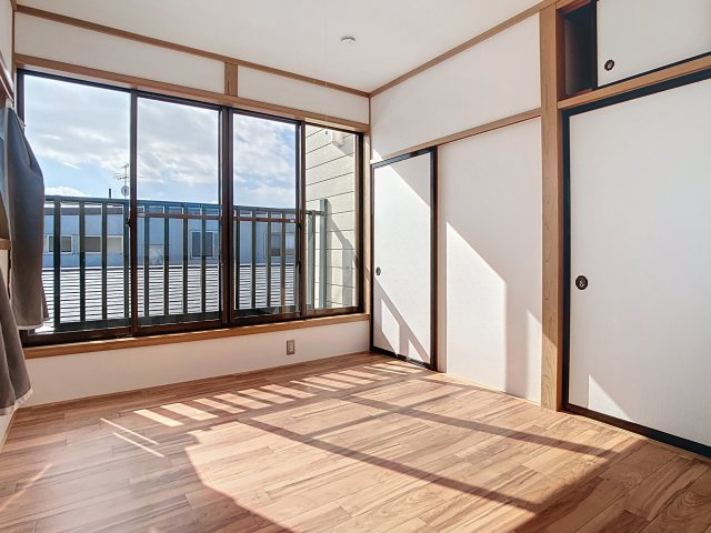 東根市中央3丁目戸建ての洋室