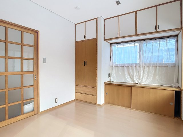 東根市中央3丁目戸建ての洋室