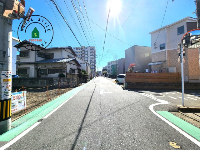 福岡市博多区諸岡4丁目第4-2区画（1号地）の前面道路含む現地写真|西側前面道路。道幅が約6.3ｍあり、交通量も少ないです。