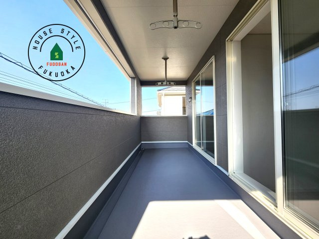 筑紫野市二日市北8丁目第6-2棟（2号棟）の外観：施工例|バルコニーに自分のこだわりをもたせる。120％自由自在のバルコニー。もちろんお洗濯物を干す、ゴミを一時保管するなどもおまかせください。バルコニーを多目的スペースとして考えてみましょう。