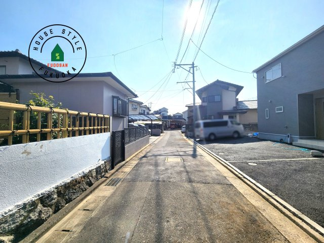 筑紫野市二日市北8丁目第6-2棟（2号棟）の前面道路含む現地写真|前面道路です。
