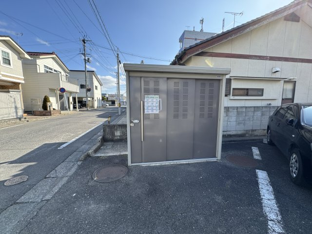 想定年間賃料1,231.9万　想定利回り6.16％　鉄筋コンクリート造のその他