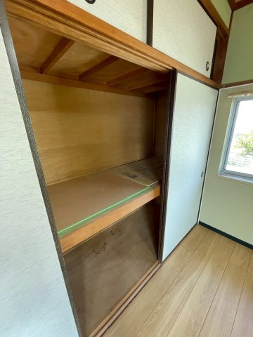 立願寺貸家の収納