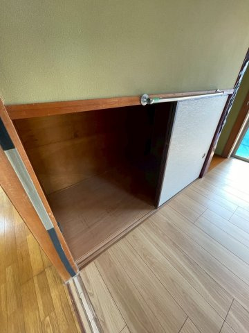 立願寺貸家の収納