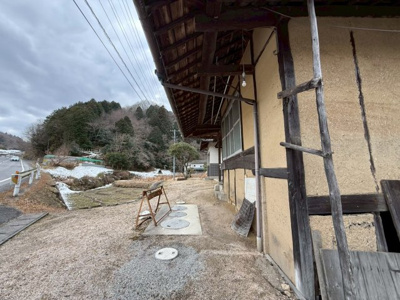 【駐車場】 | 北区御津勝尾中古戸建 | 車の多い方でも安心、駐車場広いです。