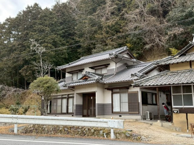 【外観】 | 北区御津勝尾中古戸建 | 部屋数が多い昔ながらの間取り♪