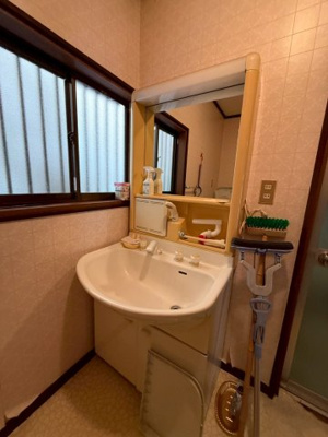 【独立洗面台】 | 北区御津勝尾中古戸建 | 洗面台もあります