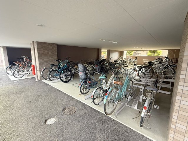 サーパスシティ守谷の駐輪場|共用部・駐輪場
