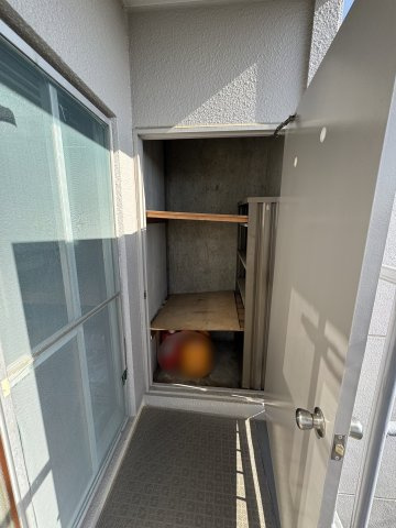 サンフィールド吉川3号棟のバルコニー|テラス収納