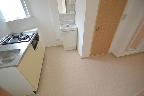 シティハイツ二宮の居間・リビング