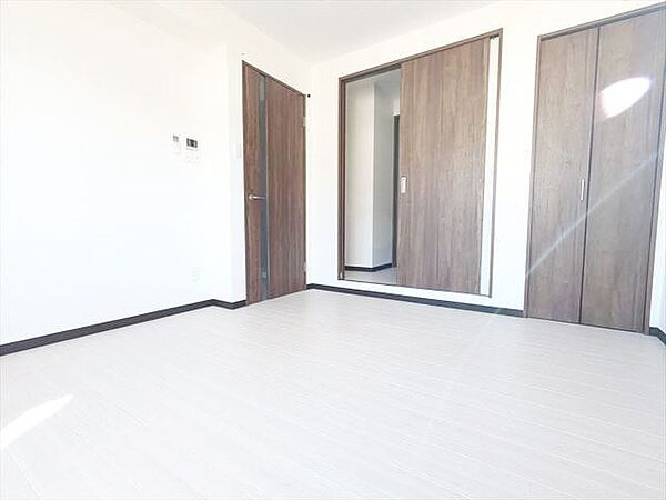 ＲＥＳＩＤＥＮＣＥ六甲道の居間・リビング