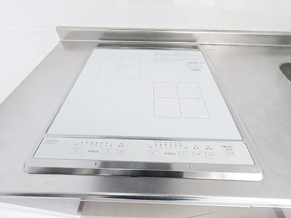 ＲＥＳＩＤＥＮＣＥ六甲道のキッチン|1