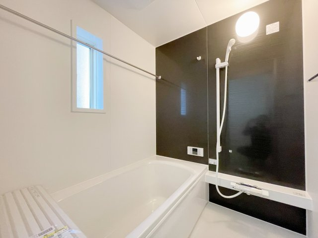 新築戸建・新築建売　熊谷市石原第7　石原小・荒川中の浴室|浴室乾燥機付きのバスルームはヒートショックの不安を軽減◎