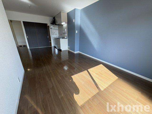 若園ハイツの居間・リビング