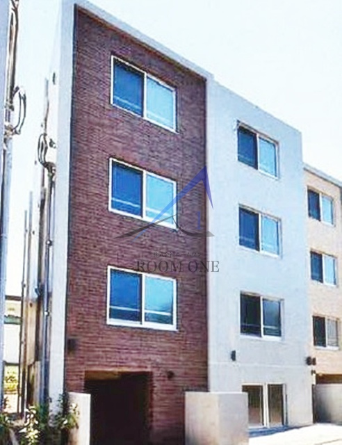 エンシス　ウエノサクラギ