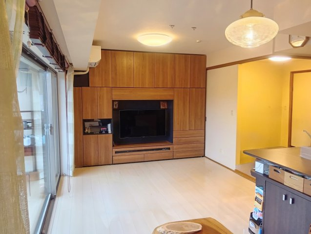 【居間・リビング】の画像