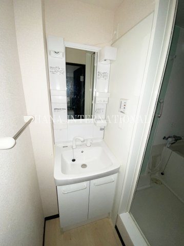 スピネルの洗面所