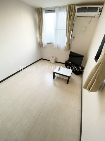 スピネルの洋室