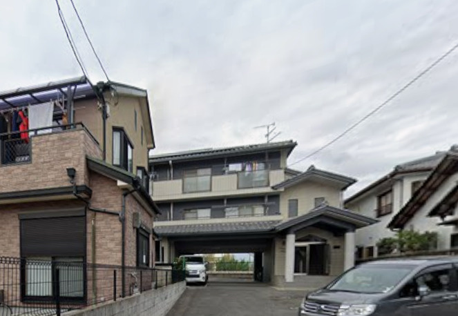 ドミールウエストの外観