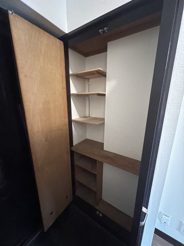 NAGA Iの収納|使い勝手のいいシューズボックス付き