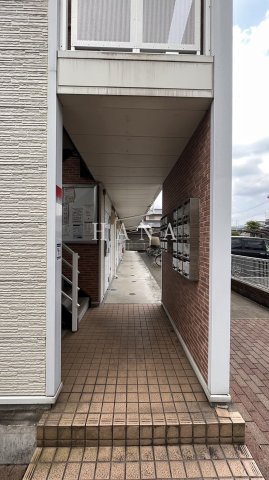 メルベーユ毛呂山のエントランス