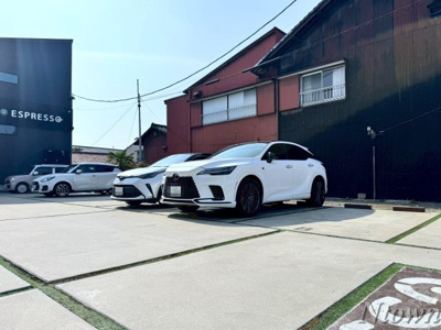 【駐車場】 | ESPRESSO岩塚 | 駐車場があるので、車を買う予定の方も安心です