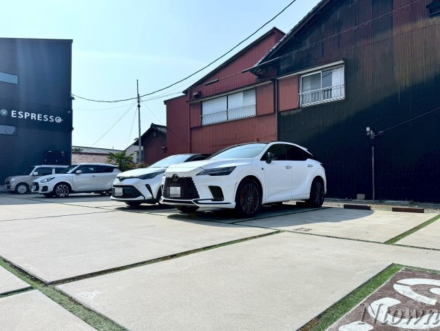【駐車場】 | ESPRESSO岩塚 | 駐車場があるので、車を買う予定の方も安心です