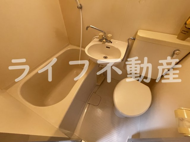 ナカダハウスの浴室|コンパクトで使いやすいお風呂です