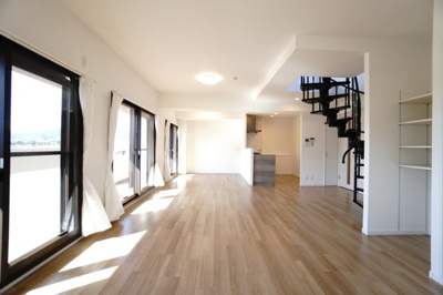 【居間・リビング】 | 【上質リノベ】ヴェルディ川内 | 室内（2026年2月17日10：30頃）撮影