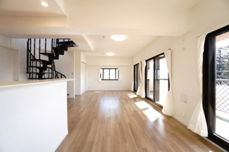 【居間・リビング】 | 【上質リノベ】ヴェルディ川内 | 室内（2026年2月17日10：30頃）撮影