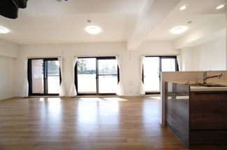 【居間・リビング】 | 【上質リノベ】ヴェルディ川内 | 室内（2026年2月17日10：30頃）撮影