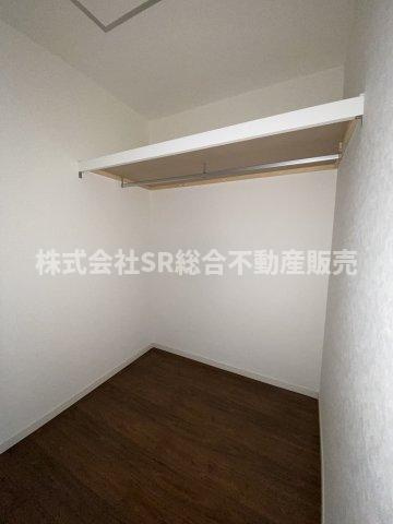 永和3丁目中古戸建の収納|和室にウォークインクローゼットがございます！