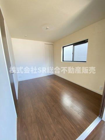 永和3丁目中古戸建の子供部屋|子供部屋としても使い勝手の良いお部屋です