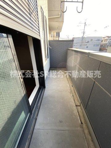 永和3丁目中古戸建のバルコニー|陽当たり良好のバルコニーで洗濯物が乾きやすいです！