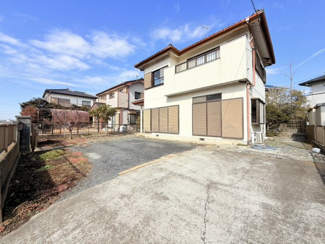 下妻市鬼怒　中古物件の駐車場