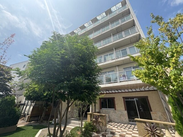 クレセントコート柏の外観