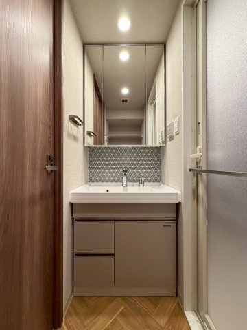 エスリードレジデンス　ザ・グラン南堀江の洗面所