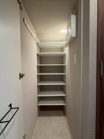 エスリードレジデンス　ザ・グラン南堀江の収納