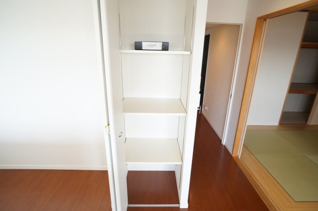 レイセニット奈良グラン・ヴェルジェの収納