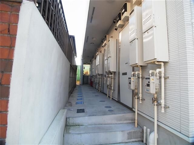 トレカーサ下赤塚のエントランス