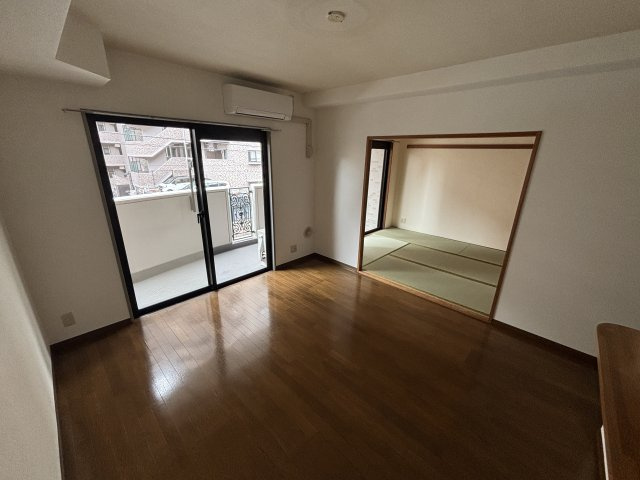 サニークレスト西船橋 の居間・リビング