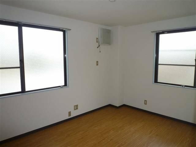 ＪＯＹビルの居間・リビング|LINEでのお問い合わせもお待ちしております♪