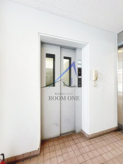 プラスパ鶴見のその他共用部分|エレベーターです。