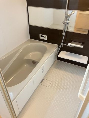 アルテール新広の浴室